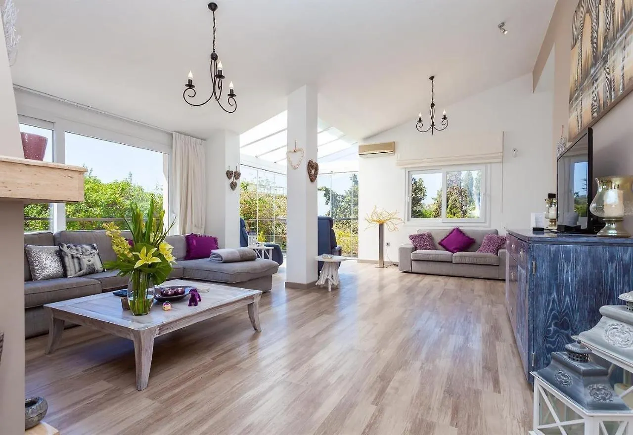Villa Los Limoneros - East Marbella